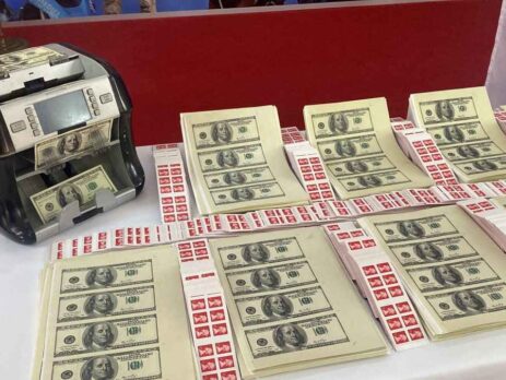 Para sayma makinesi ve sahte paralar